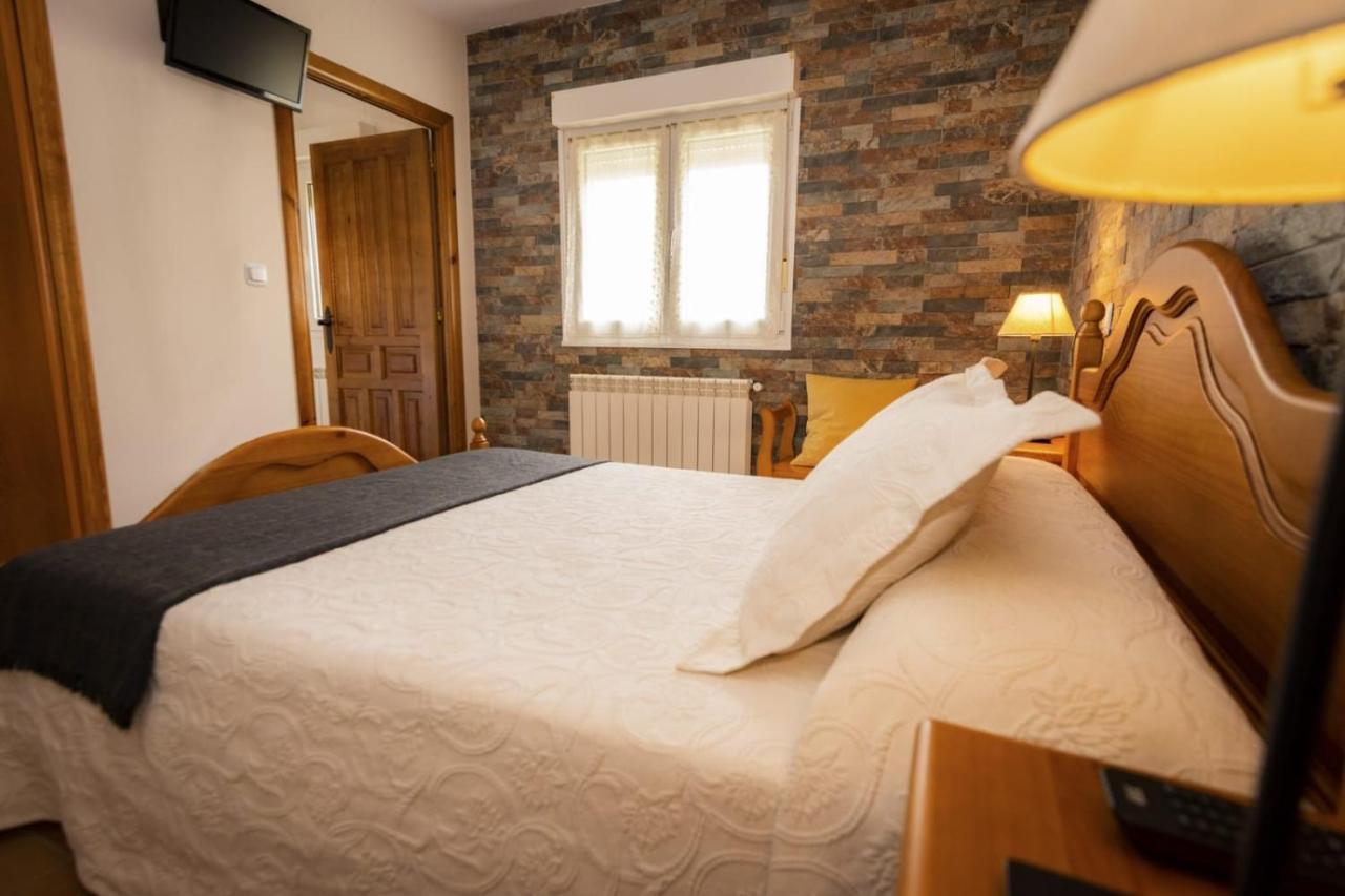Apartamentos Pumarin Santa Marina  Buitenkant foto