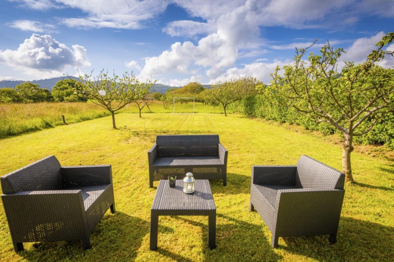 Apartamentos Pumarin Santa Marina  Buitenkant foto